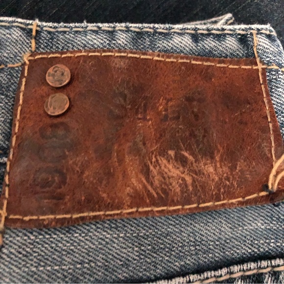 Stack of 6 pair of men’s jeans in excellent condition. - Picture 6 of 16